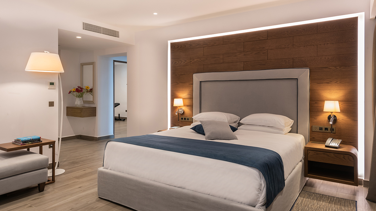 Executive Fitness Suite Sea View with private heated pool and gym